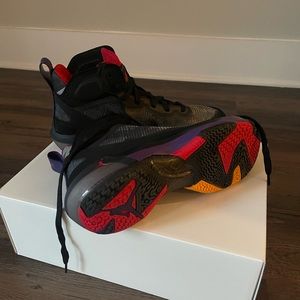 NWOT Air Jordan XXXVII